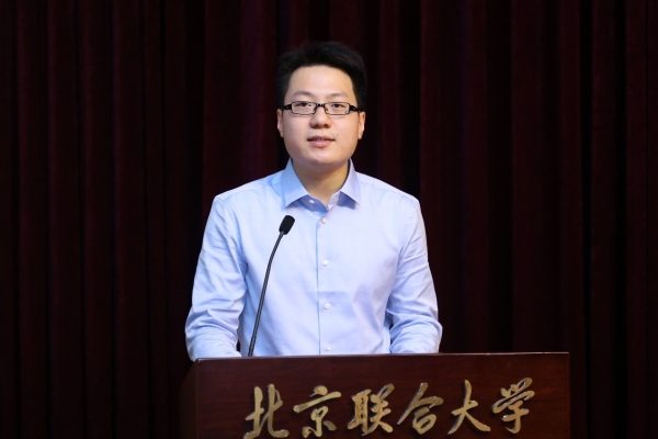 市学联主席李秋甫致辞