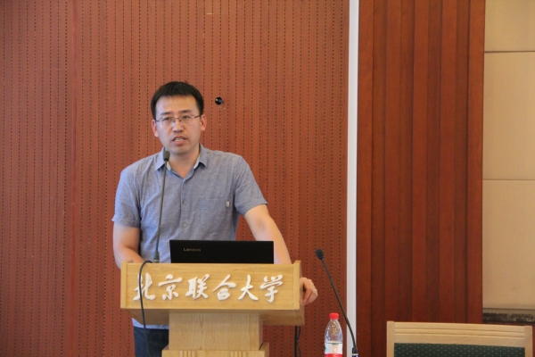 应用科技学院陈战胜老师做报告